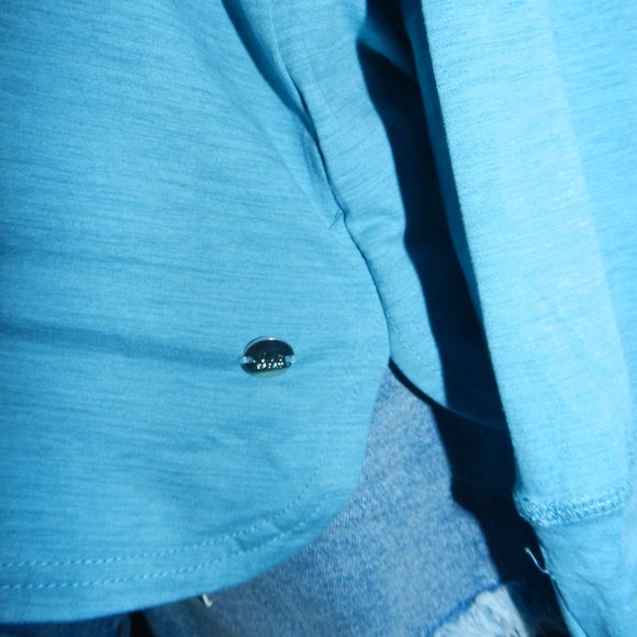 Jones New York thumbhole long sleeved wicked light weight sweater Baby Blue NWT - Picture 8 of 11